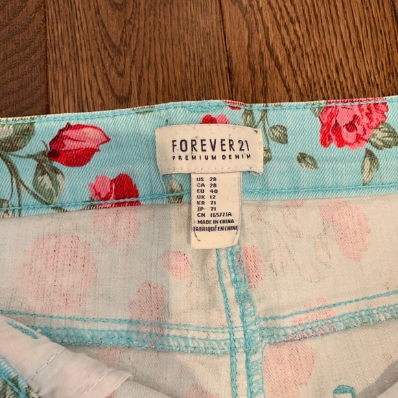 Forever 21 Floral Jean Shorts - Picture 6 of 6